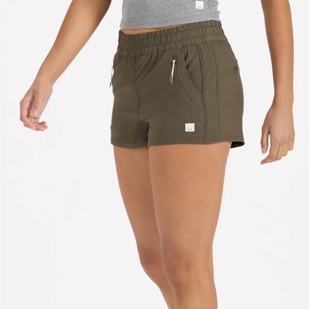 Vuori Dash short (small)